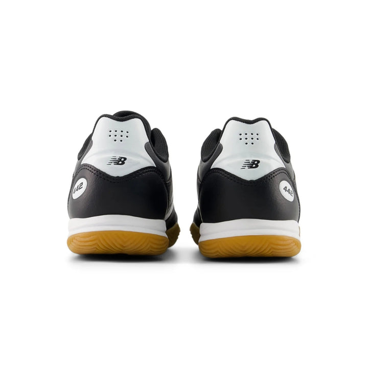 New Balance 442 V3 2E Width FG  - Black / White