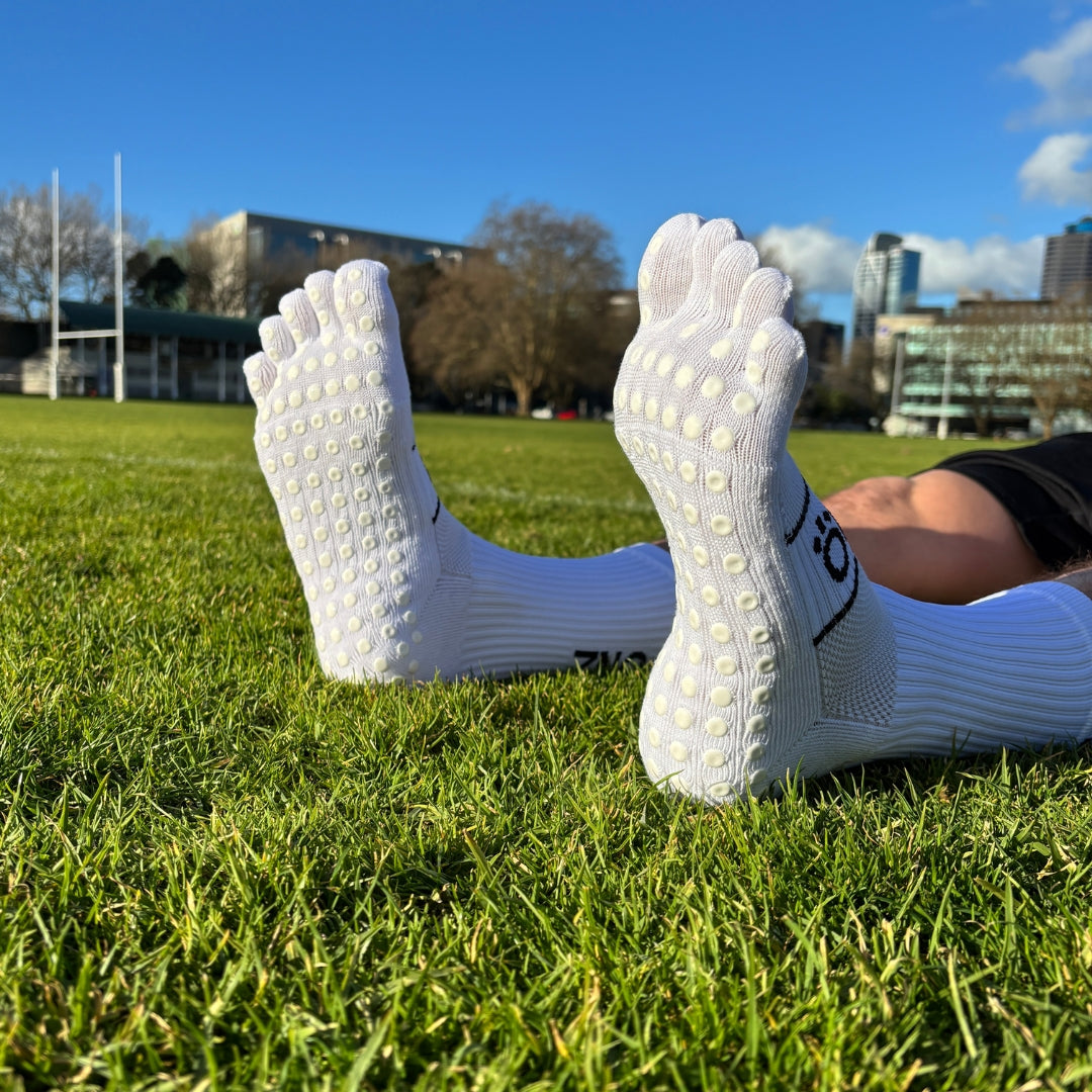 ONZ Elite 5-Toe Grip Socks