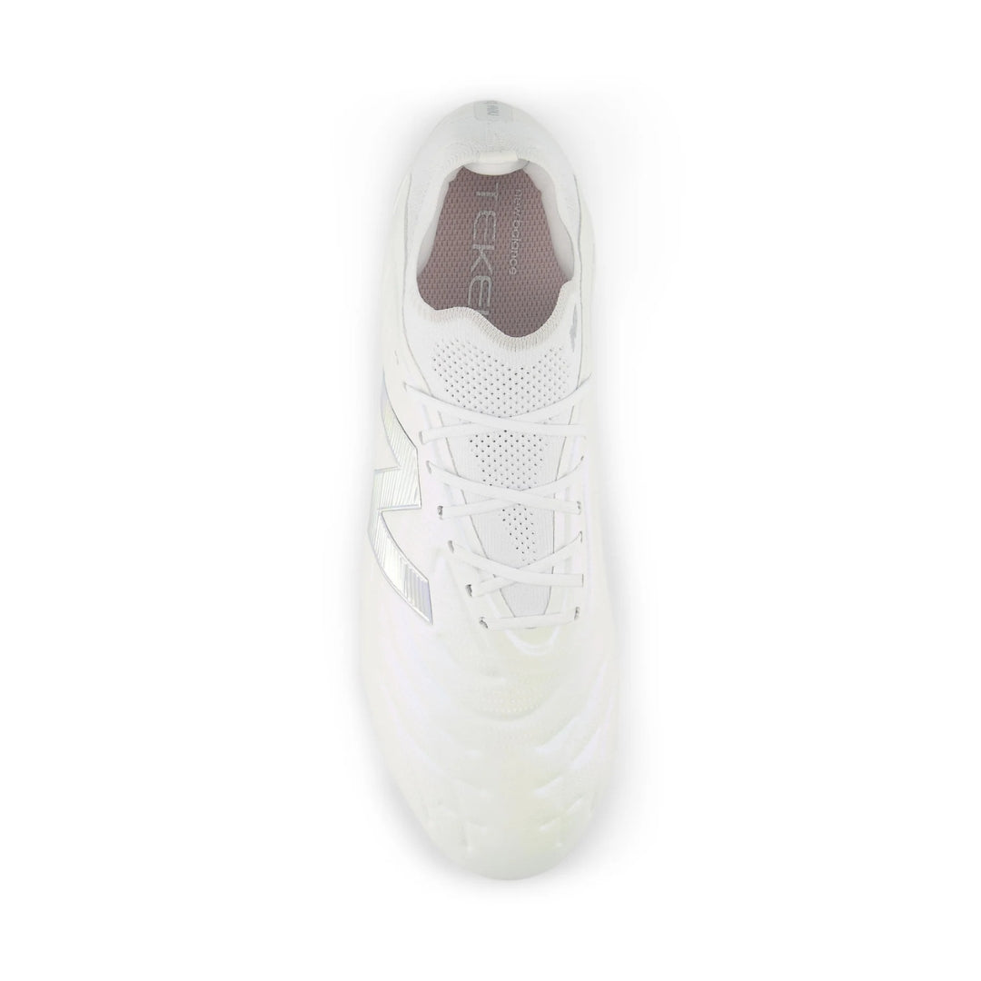 Tekela Elite Low Laced FG V5 - Infinite Light Pack