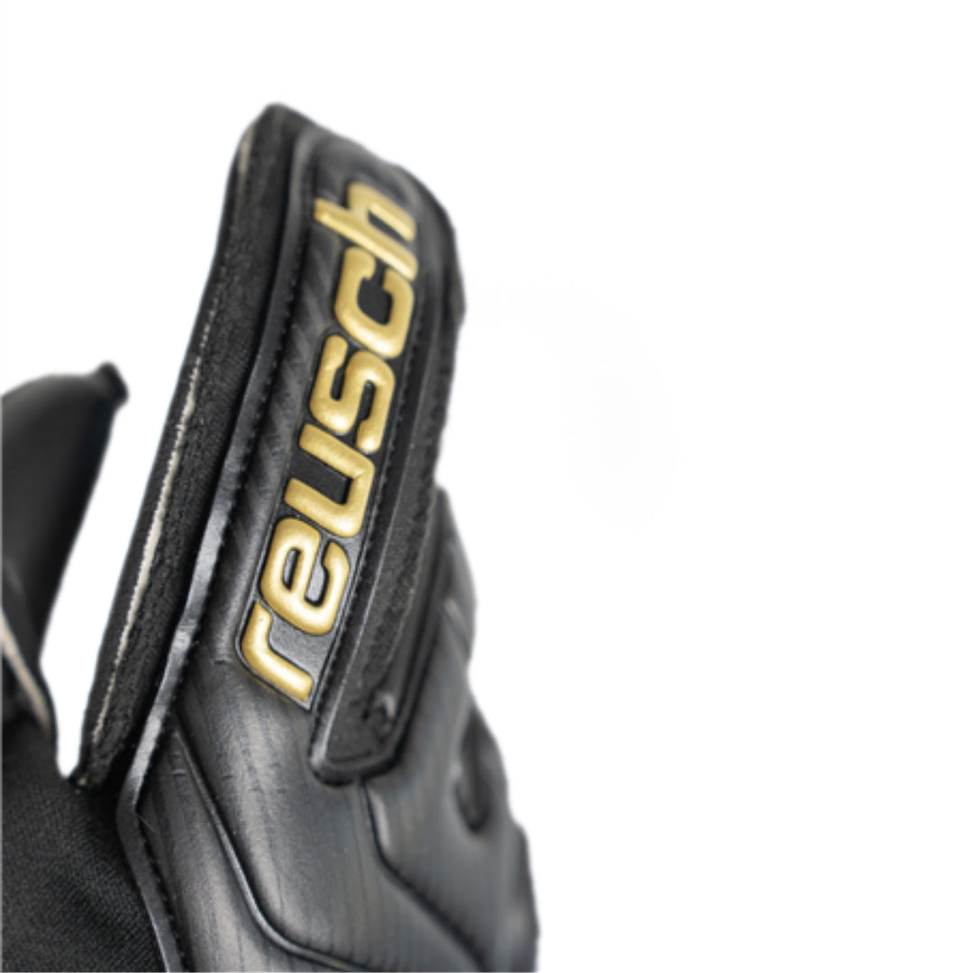 Reusch Attrakt AB1 Gloves - Black / Gold