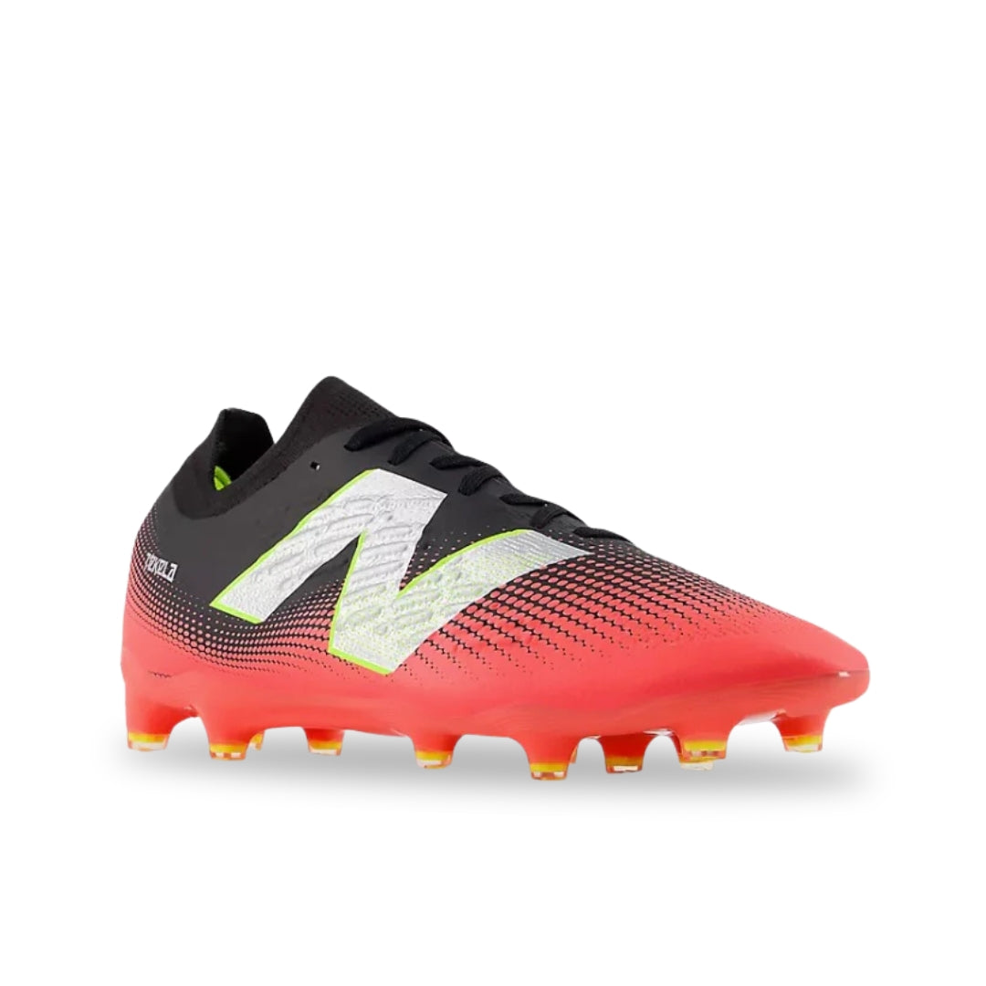 New Balance Tekela Magia v4+ FG - Black / Pink