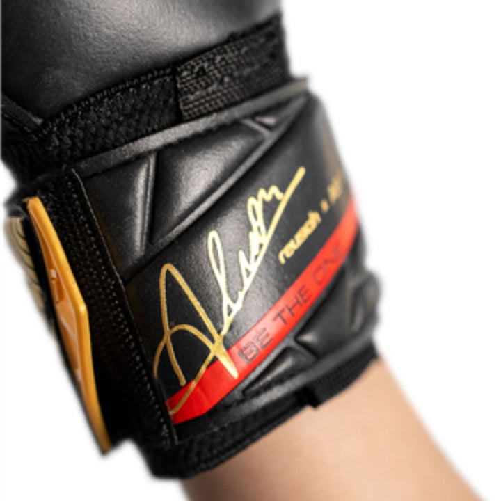 Reusch Attrakt AB1 Gloves - Black / Gold