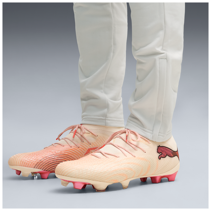 Puma Future 9 Ultimate FG - Beige / Red